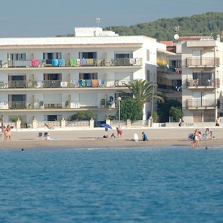 Villa Service - Apartamentos Aransol El Vendrell Ruang foto