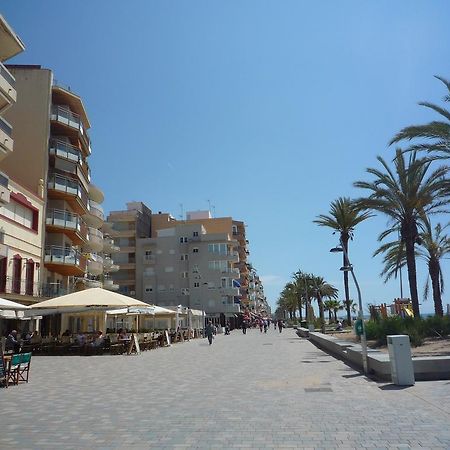 Villa Service - Apartamentos Aransol El Vendrell Bagian luar foto