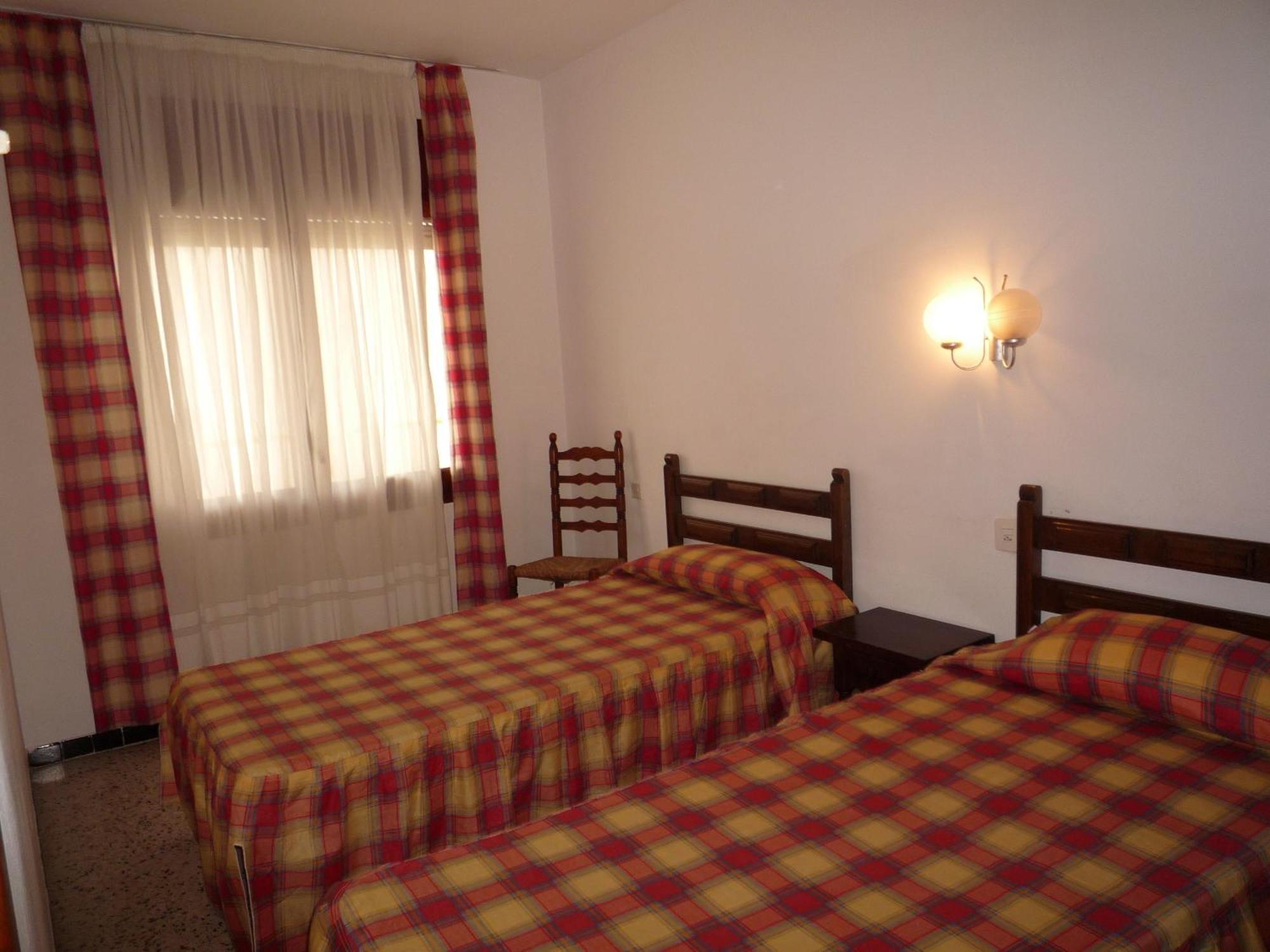 Villa Service - Apartamentos Aransol El Vendrell Ruang foto